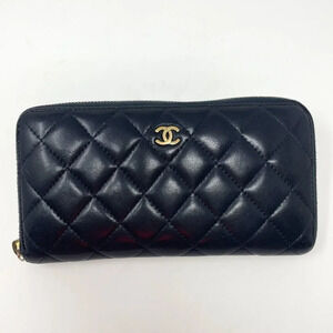 Chanel CC Quilted Lambskin Leather L  Gusset Zipper Long Wallet Dark Navy Blue